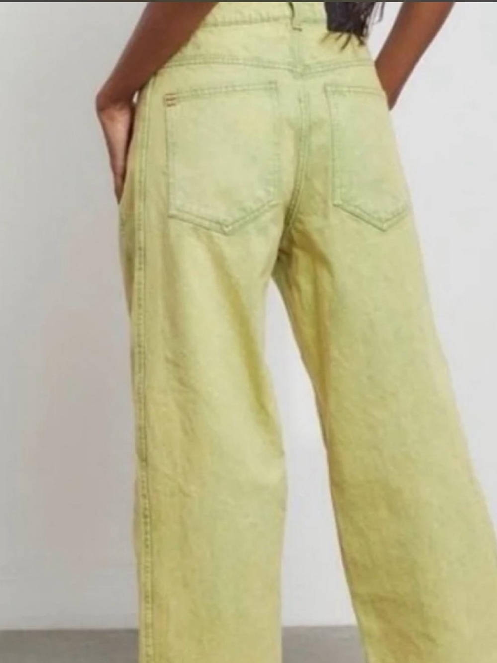 BDG Wide Leg Baggy Barrel Jeans Lime Green Denim 24 Waist Urban Outfitters EUC - Picture 2 of 11